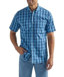 Wrangler Men's Rugged Wear Plaid Button Down Shirt
