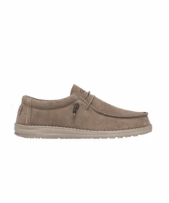 Hey Dude Men's Suede Desert Wally Shoe